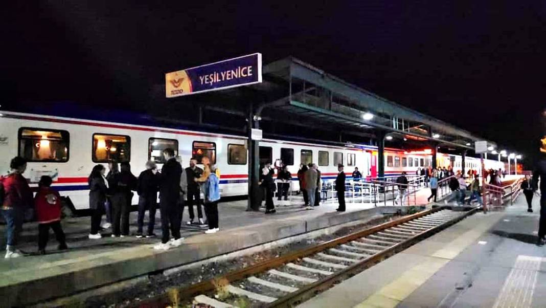 Karadeniz'de doğa şöleni! Turistik Karaelmas Ekspresi yolcularını büyüledi 30